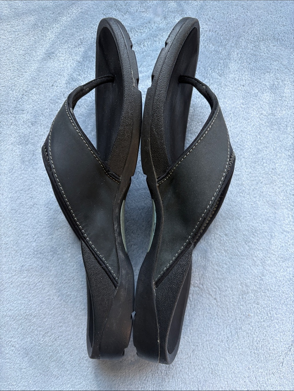 Abeo Women's Balboa Black Flip-Flop Sandals - Picture 4 of 11